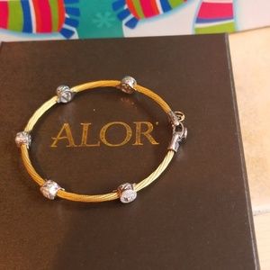 Alor bracelet